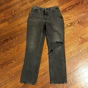 Re/done Worn Black Jeans With Rip